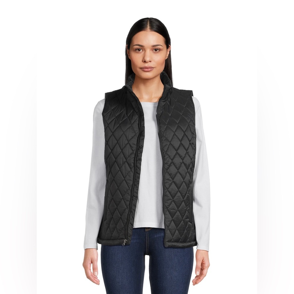 Time and Tru Black Quilted Vest